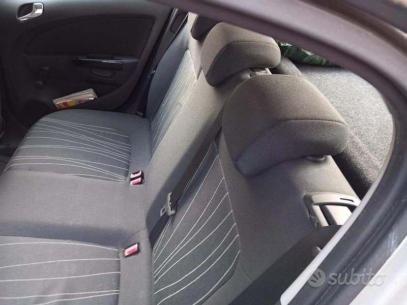 Usata Opel Corsa 75 CV (55 kW) 2007 Grigio Utilitaria