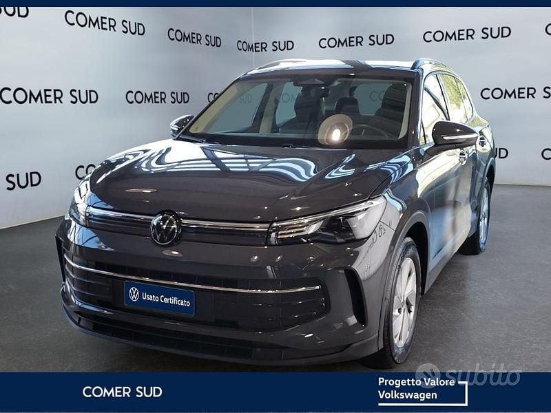 Usata VW Tiguan Life 150 CV (110 kW) 2024 Grigio SUV
