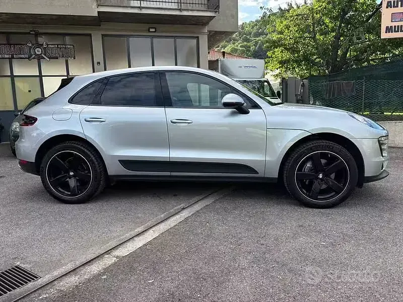 Usata Porsche Macan 252 CV (185 kW) 2016 Grigio SUV