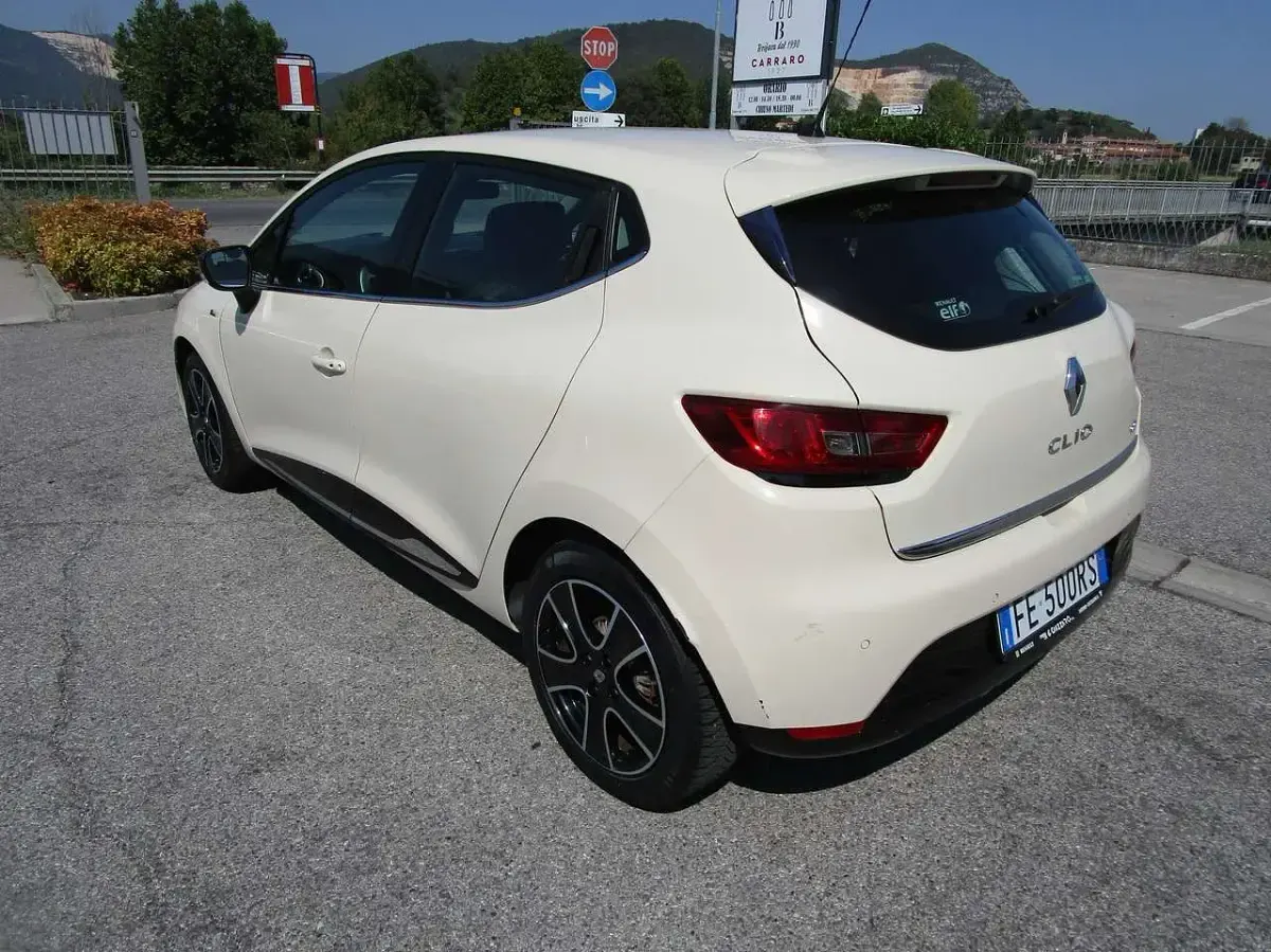 Usata Renault Clio IV 90 CV (66 kW) 2016 Beige Berlina