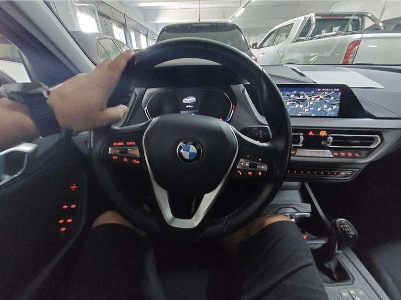 Usata BMW 118 143 CV (105 kW) 2022 Utilitaria