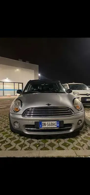 Usata Mini Cooper D Clubman 109 CV (80 kW) 2008 Argento Station wagon