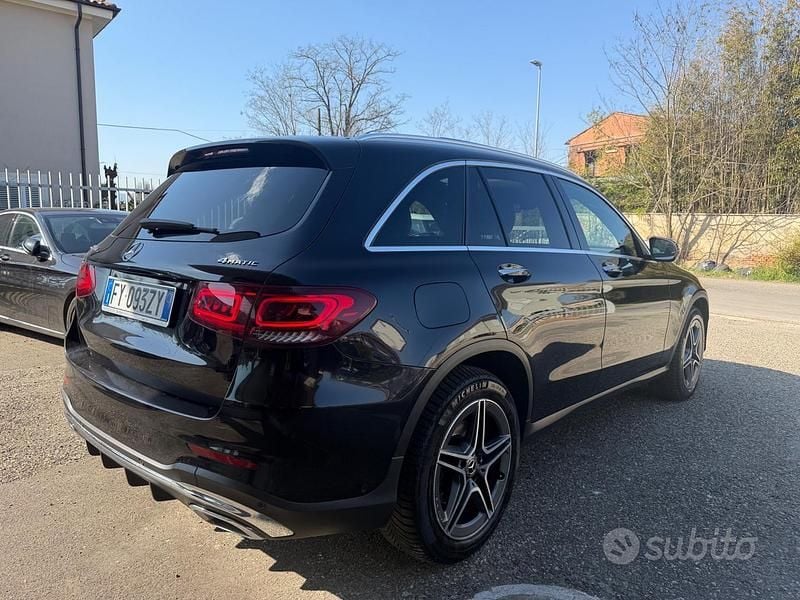 Usata Mercedes GLC220 Premium Plus 194 CV (142 kW) 2019 Nero Station wagon