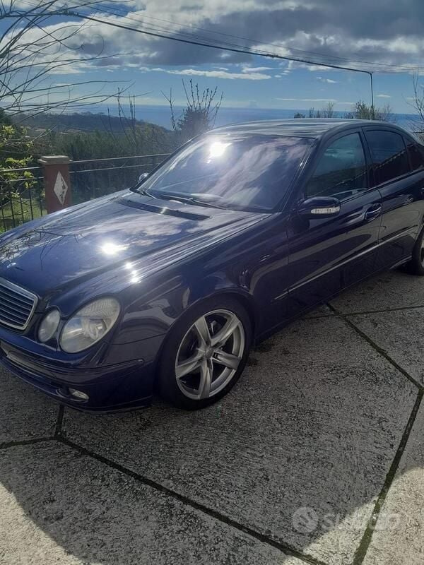 Usata 2003 Mercedes E270 Berlina | 3800 € (Ottimo prezzo) - Immagine 1/4
