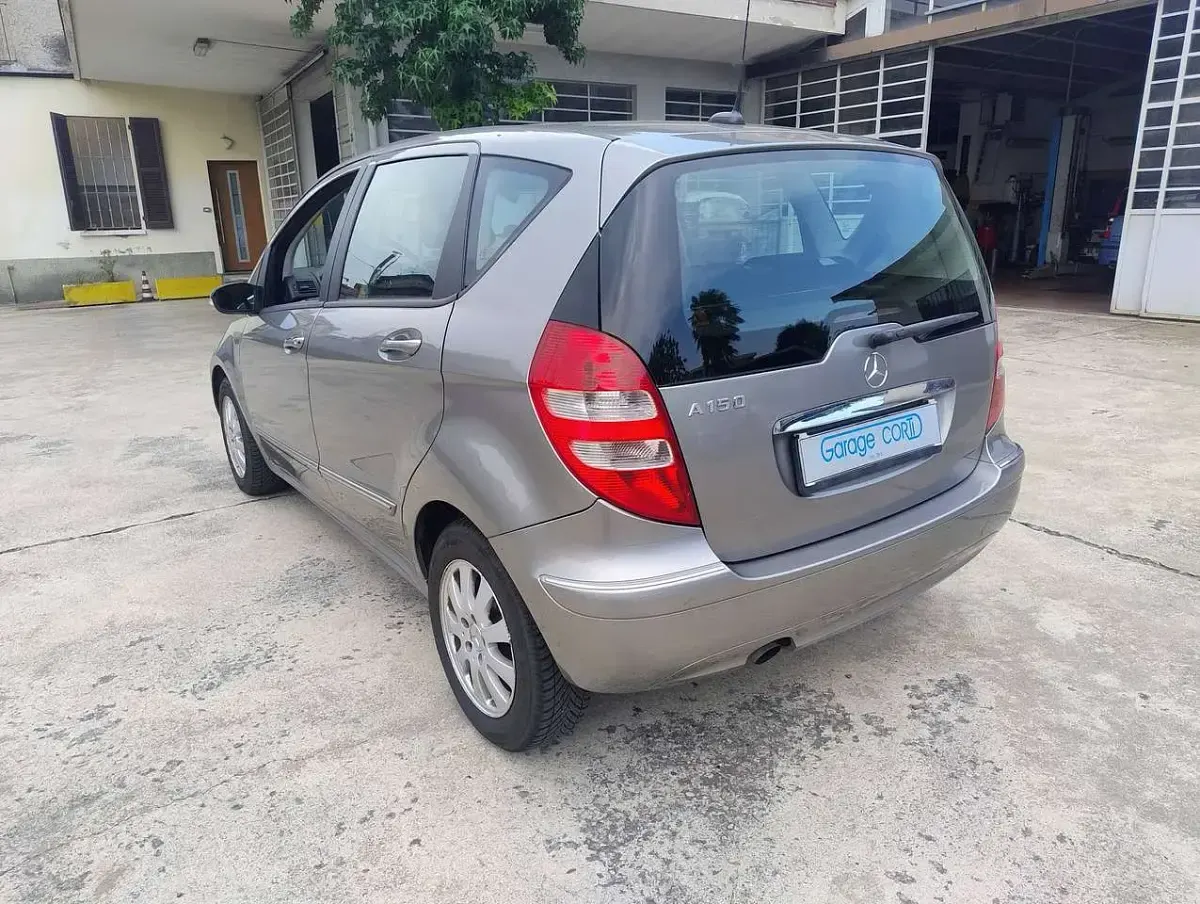 Usata Mercedes A150 95 CV (69 kW) 2007 Argento Coupé