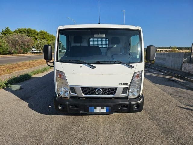 Usata Nissan Cabstar 130 CV (95 kW) 2018 Bianco Pick-up