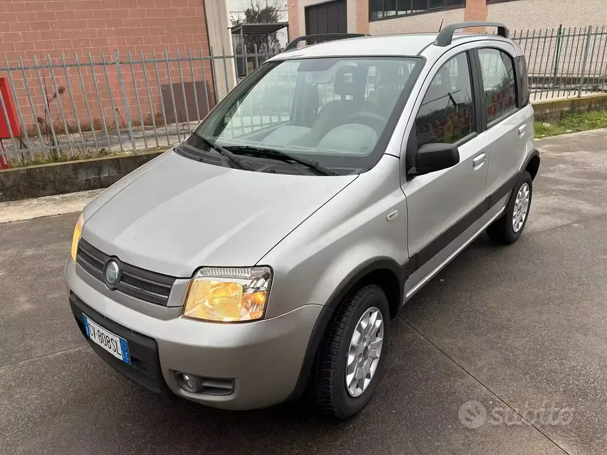 Usata Fiat Panda 4x4 Climbing 60 CV (44 kW) 2006 Utilitaria