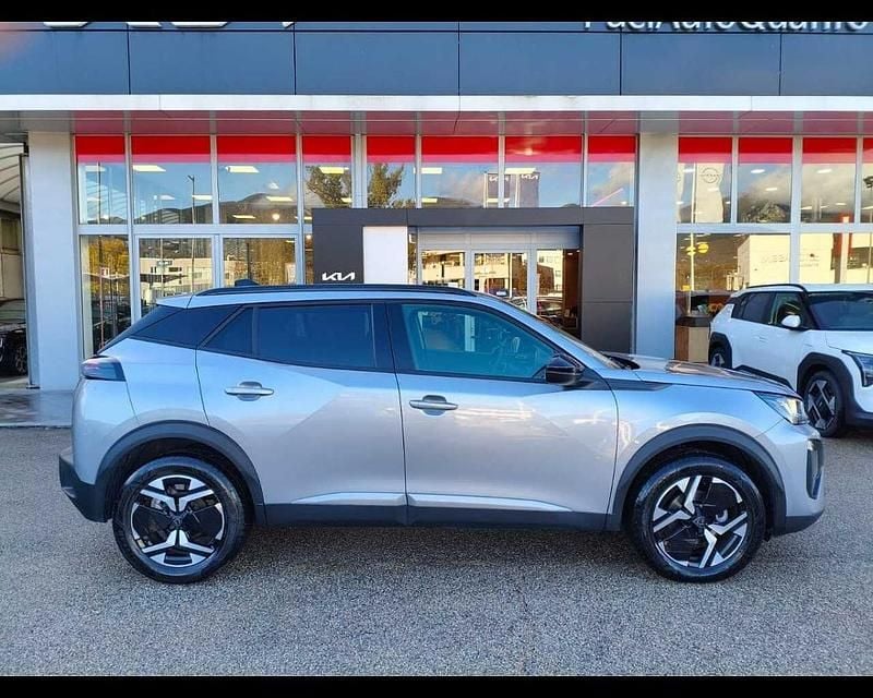 Usata Peugeot 2008 Allure 131 CV (96 kW) 2025 Argento SUV