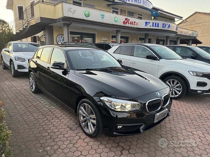 Begagnad BMW 116 116 HK (85 kW) 2018 Svart Halvkombi