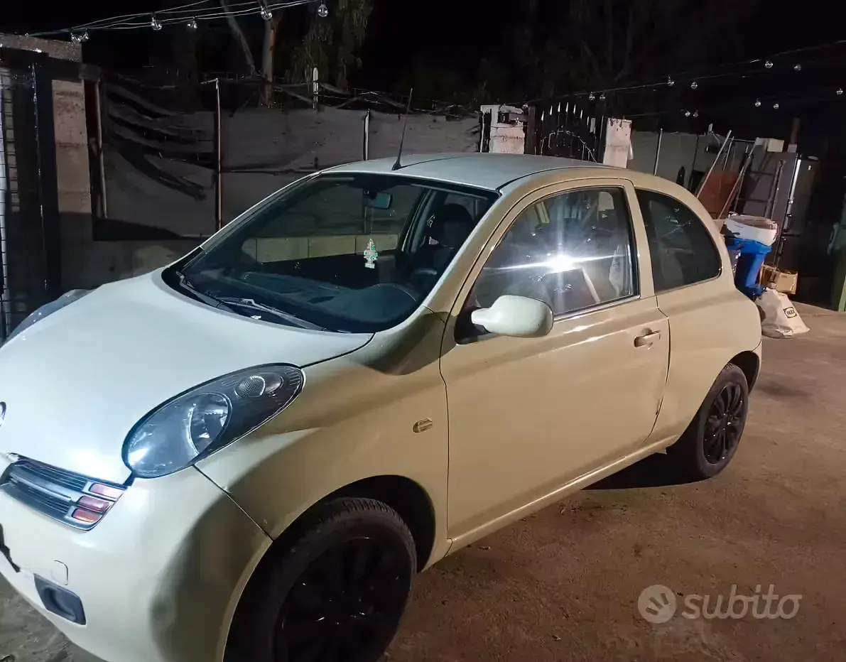 Usata Nissan Micra 57 CV (41 kW) 2005 Giallo Berlina