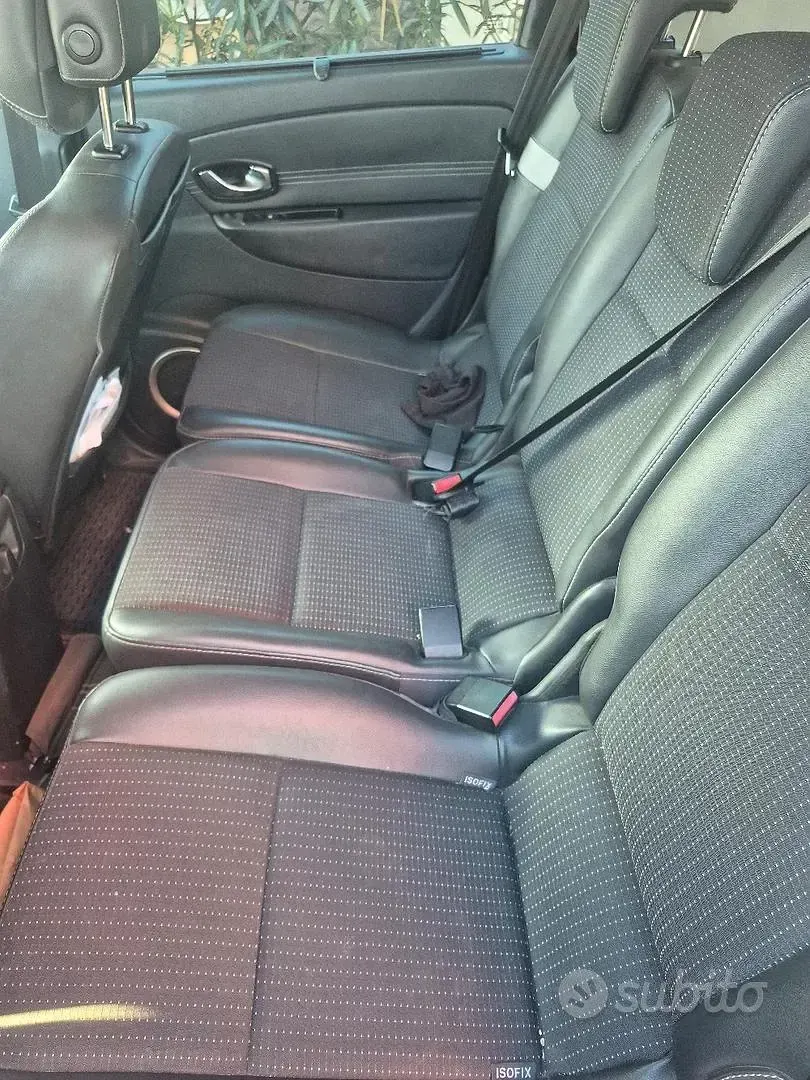 Usata Renault Scenic E-Tech 110 CV (80 kW) 2011 Monovolume