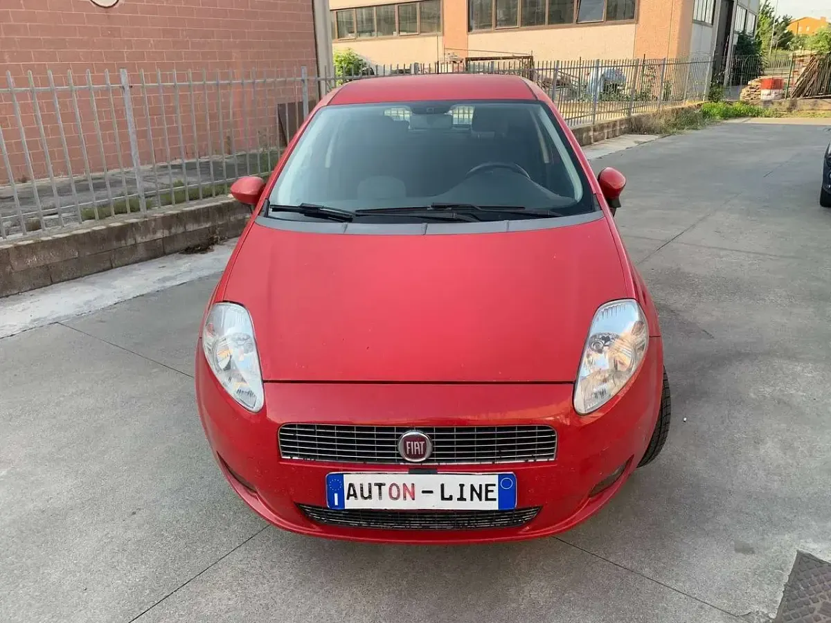 Usata Fiat Grande Punto Dynamic 77 CV (56 kW) 2009 Other Utilitaria