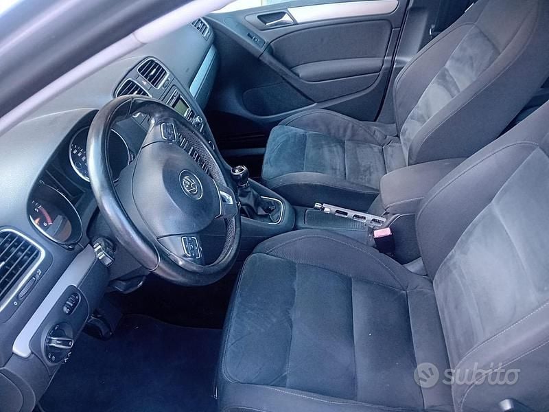 Usata VW Golf VI 140 CV (102 kW) 2009 Grigio Utilitaria