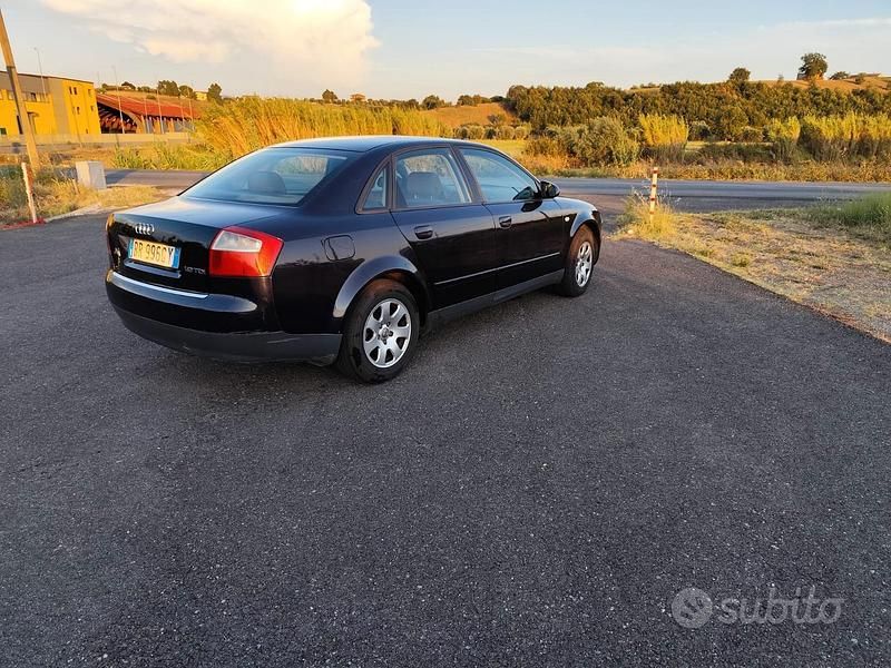 Usata Audi A4 130 CV (95 kW) 2000 Blu Berlina
