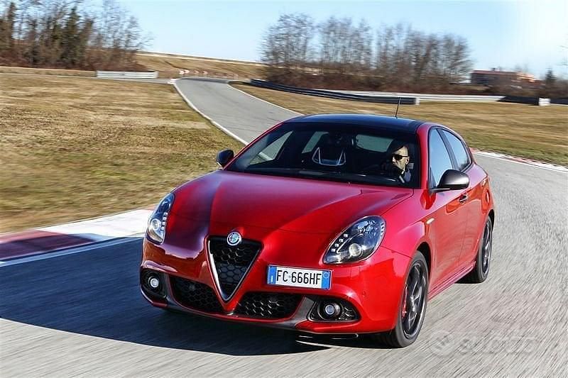 Usata Alfa Romeo Giulietta Business 120 CV (88 kW) 2016 Grigio Berlina