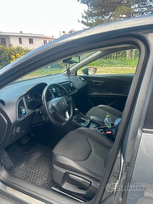 Usata Seat Leon FR 150 CV (110 kW) 2014 Grigio Berlina