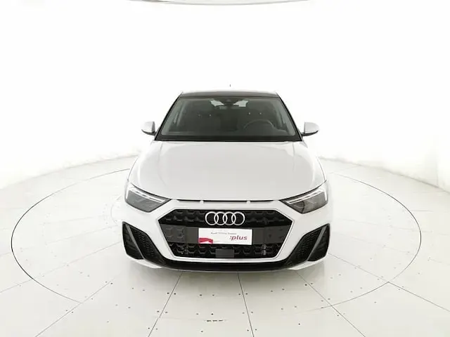 Usata Audi A1 S-Line 150 CV (110 kW) 2024 Bianco ghiaccio metallizzato SUV