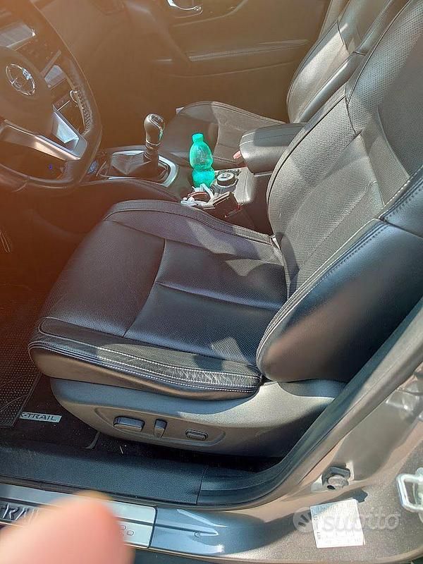 Usata Nissan X-Trail Tekna 131 CV (96 kW) 2019 Grigio SUV