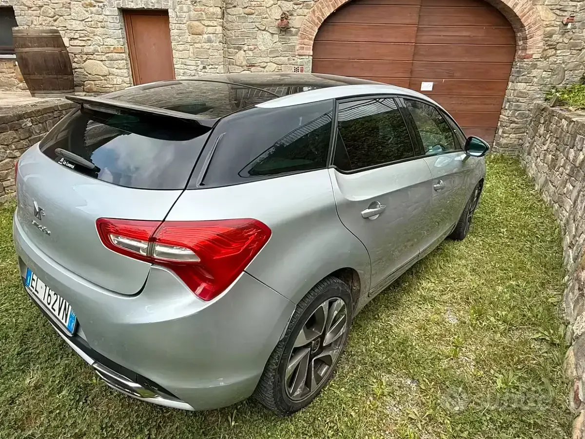 Usata Citroën DS5 163 CV (119 kW) 2012 Grigio Utilitaria