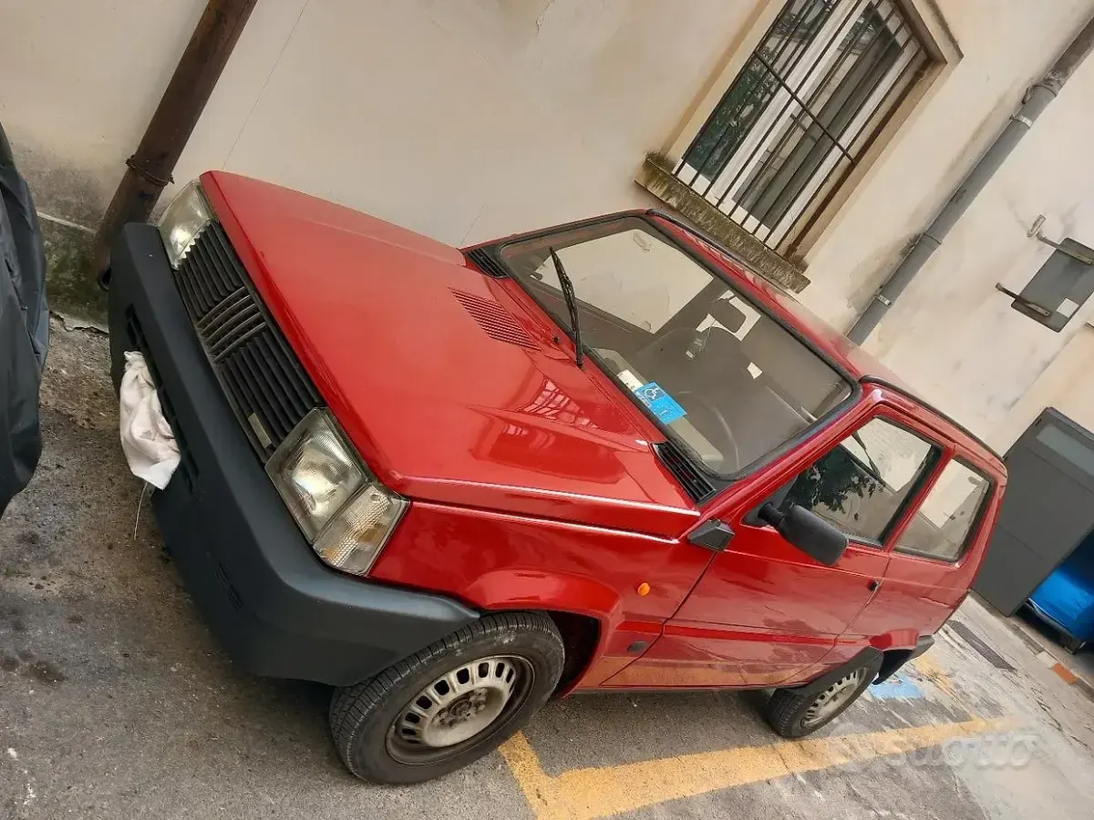Usata Fiat Panda 50 CV (36 kW) 1989 Rosso Utilitaria