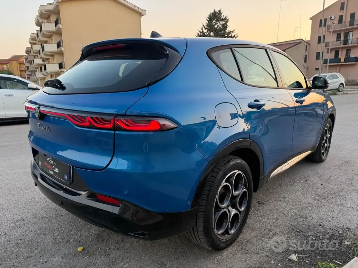 Usata Alfa Romeo Tonale Sprint 131 CV (96 kW) 2024 Bluazzurro SUV