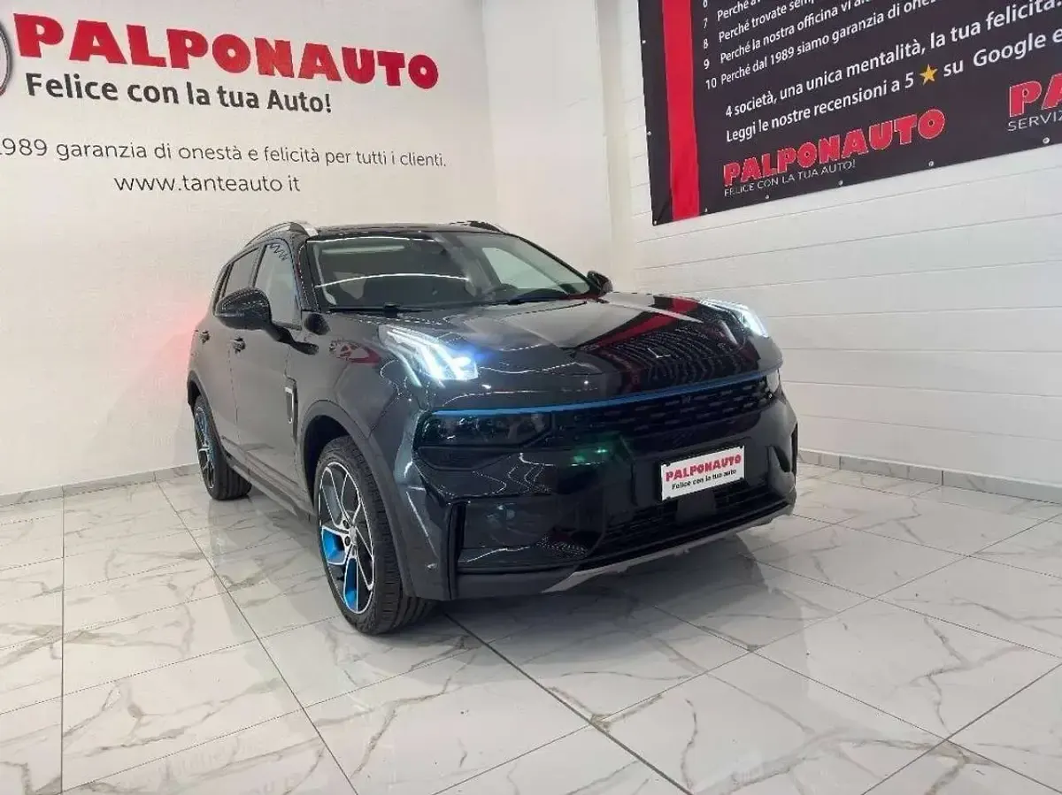 Usata Lynk & Co 01 179 CV (131 kW) 2024 Nero SUV
