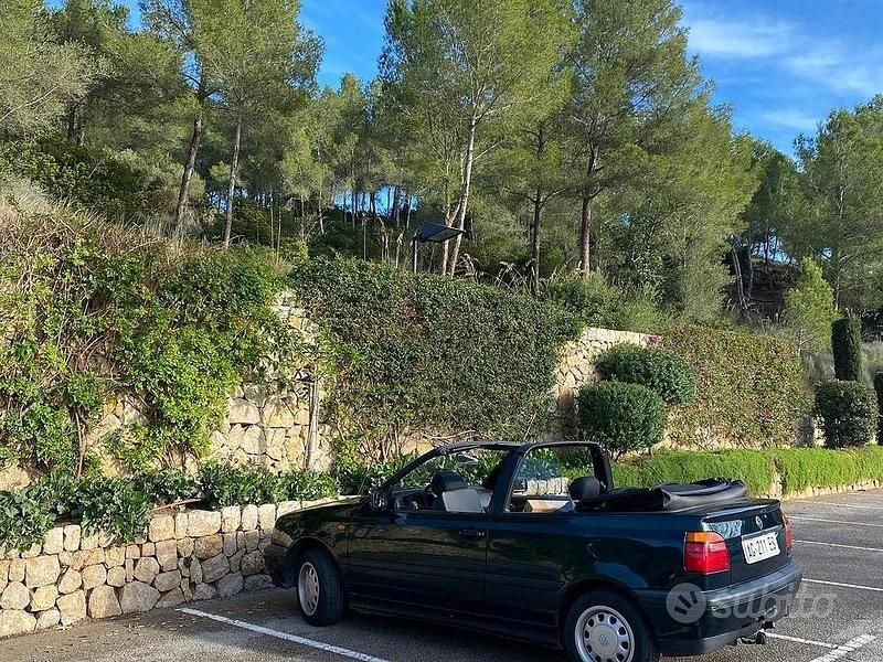 Begagnad VW Golf Cabriolet 54 HK (39 kW) 1996 Grön Cab