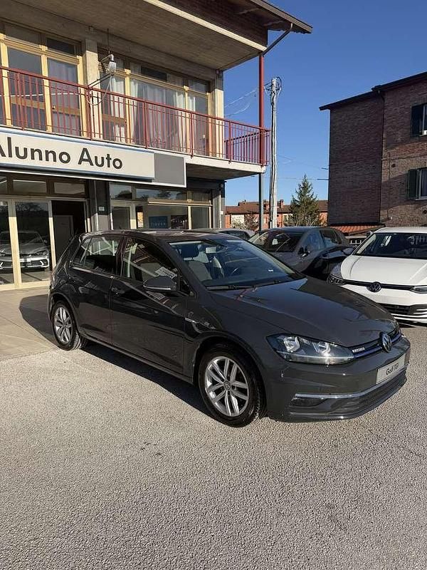 Usata VW Golf VII Business 131 CV (96 kW) 2019 Grigio Berlina