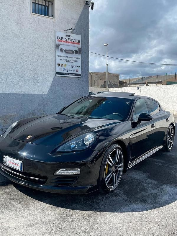 Usata Porsche Panamera 250 CV (183 kW) 2011 Nero Berlina