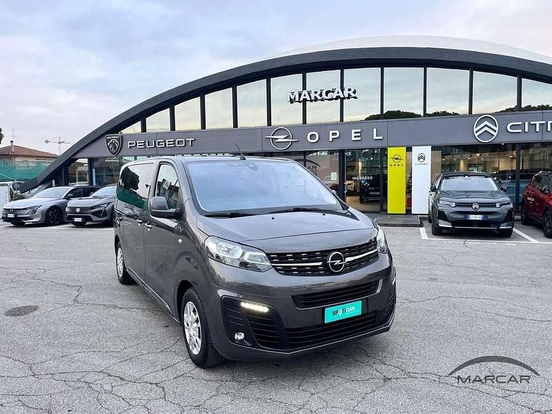 Grigio Usata 2020 Opel Zafira Business Monovolume | 24.900 € (Buon prezzo) - Immagine 1/4