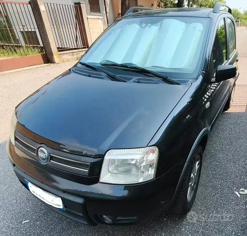 Usata Fiat Panda 4x4 Climbing 60 CV (44 kW) 2005 Utilitaria