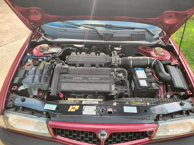 Usata Lancia Delta 139 CV (102 kW) 1995 Utilitaria