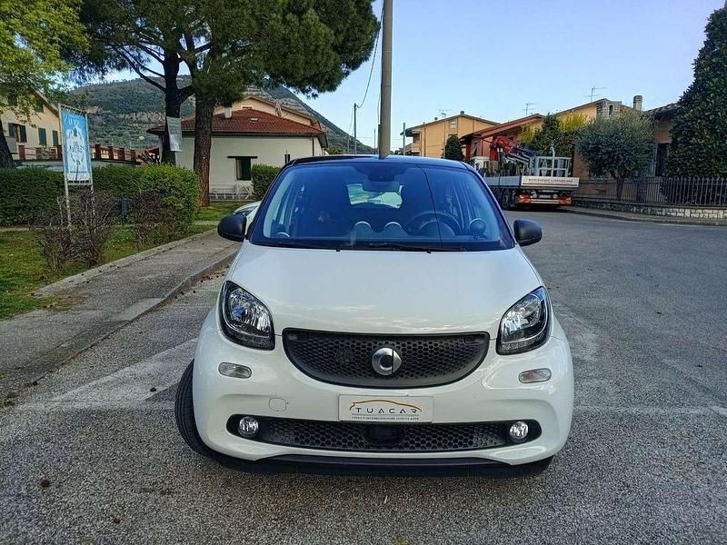 Usata Smart ForFour 71 CV (52 kW) 2019 Bianco Utilitaria