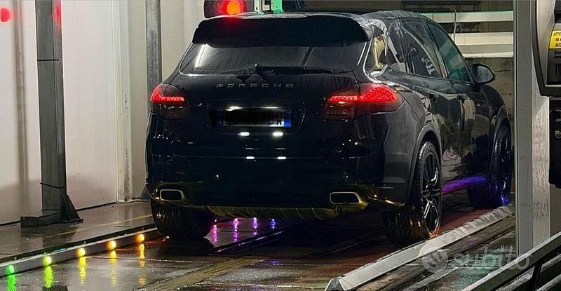 Usata Porsche Cayenne 250 CV (183 kW) 2010 SUV