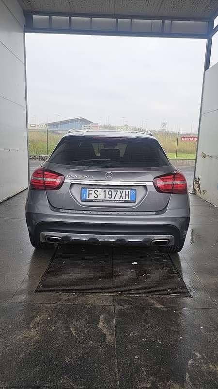 Usata Mercedes GLA200 Premium 136 CV (100 kW) 2018 SUV