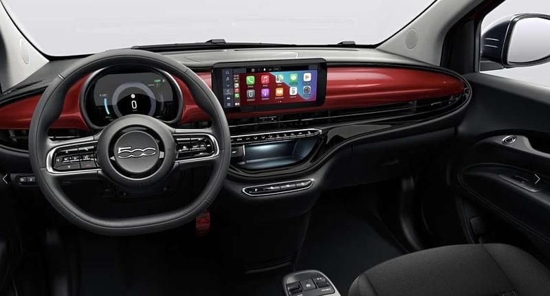 Usata Fiat 500e Red 42 kW (58 CV) 2025 Rosso Cabrio