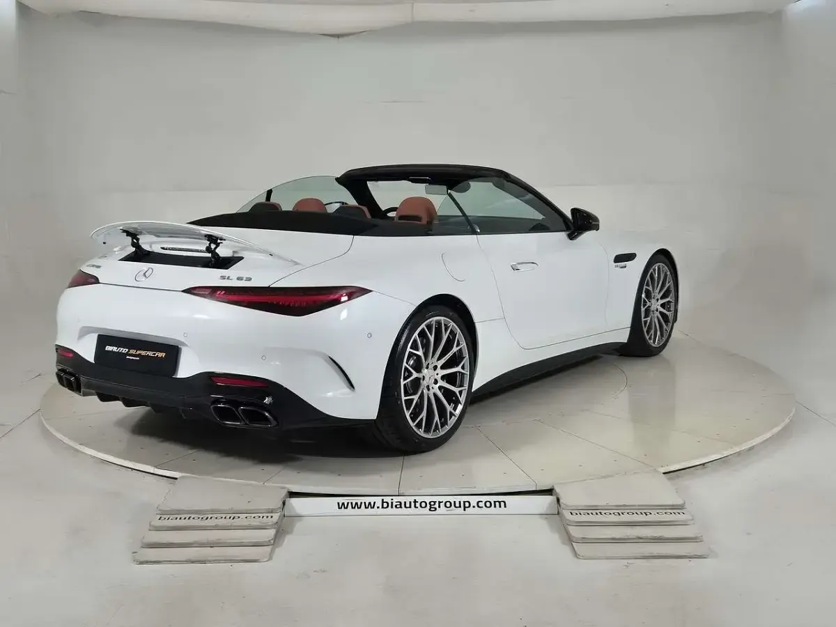 Nuova Mercedes SL63 AMG Premium Plus 585 CV (430 kW) 2025 Bianco Cabrio