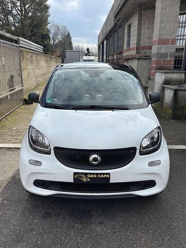 Other Usata 2015 Smart ForFour Passion Utilitaria | 7499 € (Super prezzo) - Immagine 1/4