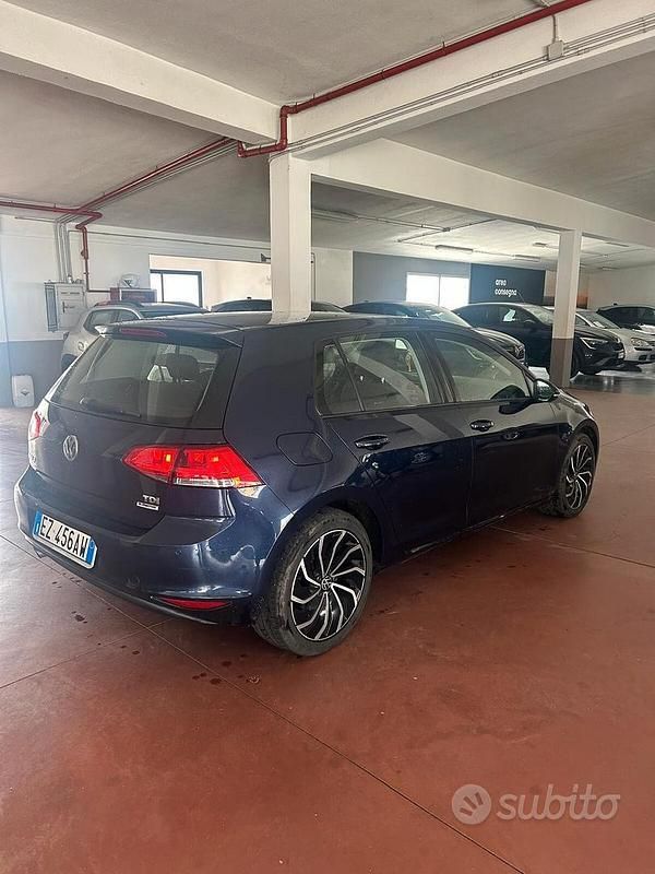 Usata VW Golf VII Highline 110 CV (80 kW) 2015 Blu Berlina