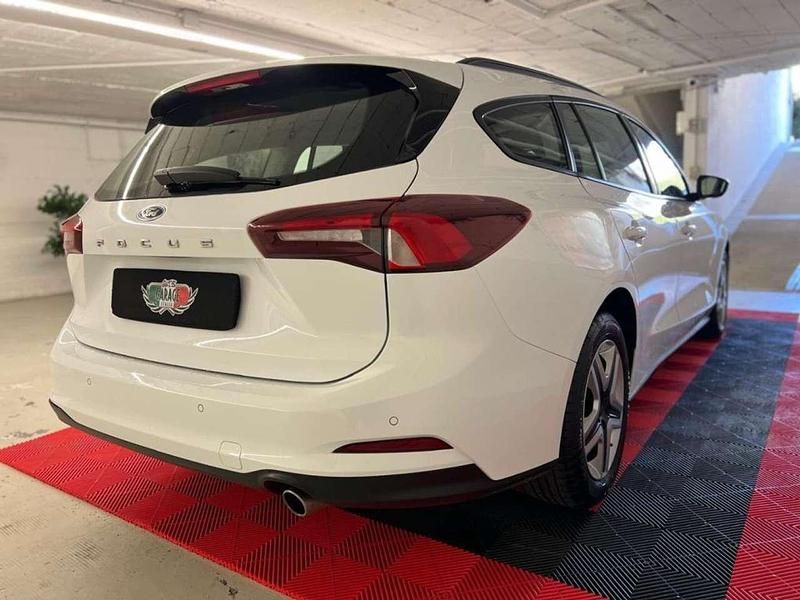 Usata Ford Focus 120 CV (88 kW) 2022 Bianco Station wagon