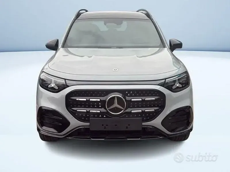 Nuova Mercedes 350 AMG Line Premium 22 kW (30 CV) 2026 Grigio Berlina