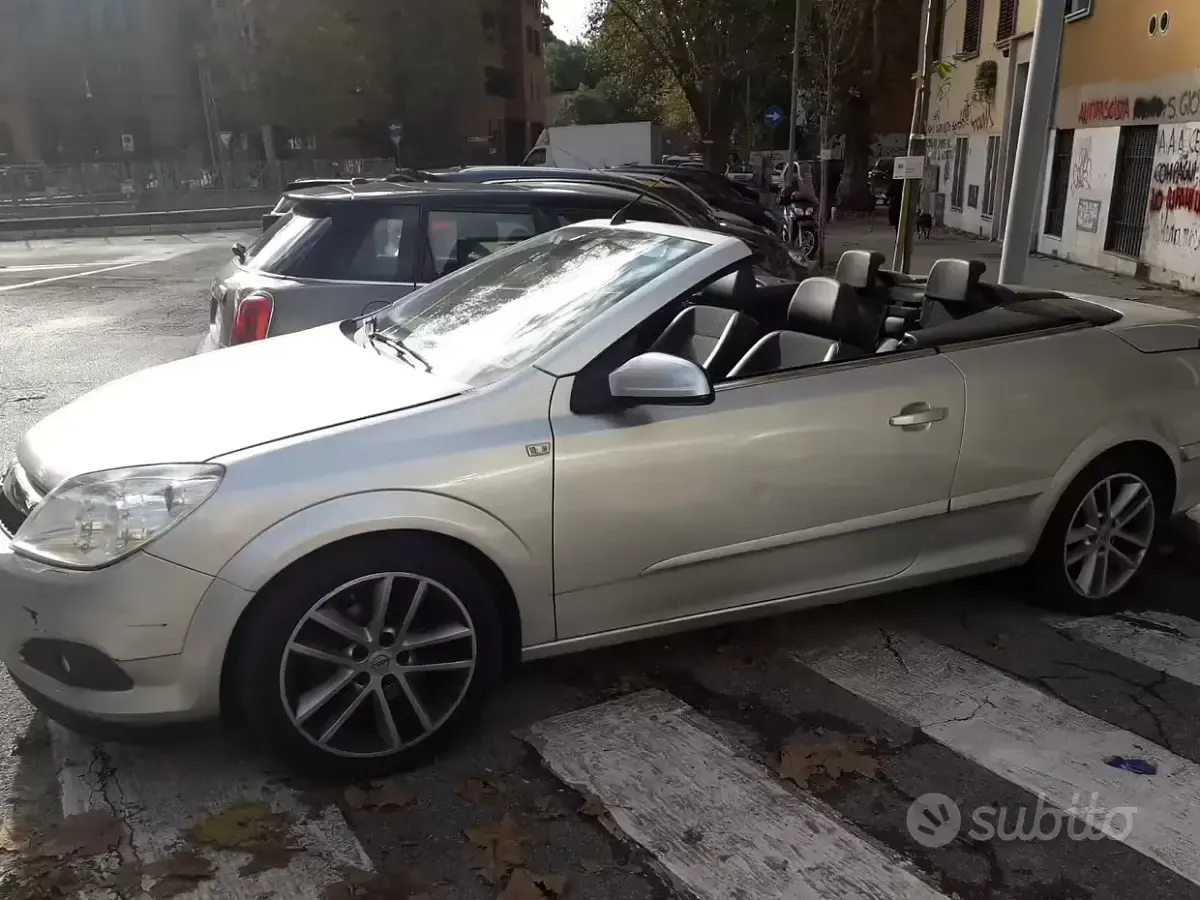 Usata Opel Astra Cabriolet 2007 Grigio Cabrio