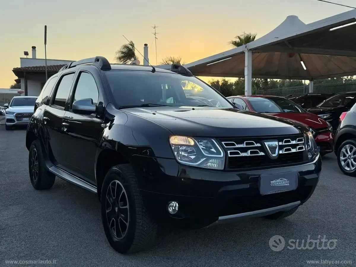 Usata Dacia Duster Lauréate 109 CV (80 kW) 2016 Nero SUV