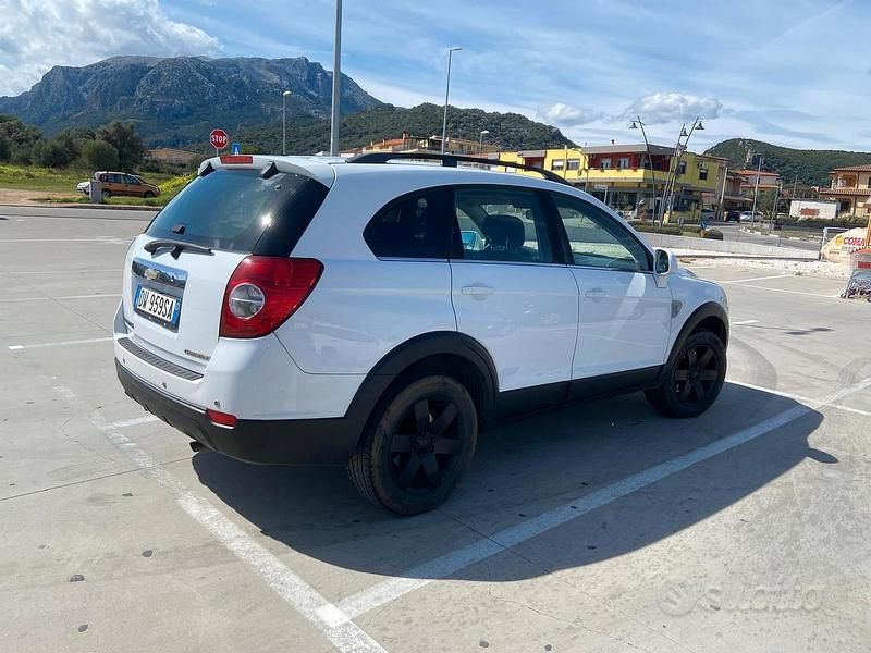 Usata Chevrolet Captiva 2009 Bianco SUV