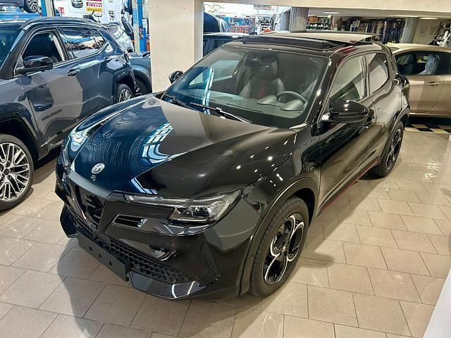Usata Alfa Romeo Junior Edizione Speciale 145 CV (106 kW) 2024 Nero SUV
