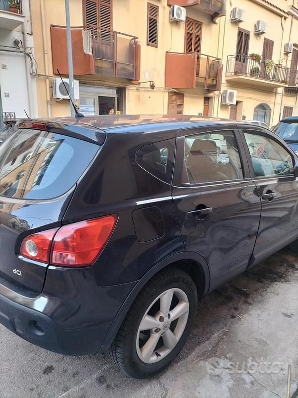 Usata Nissan Qashqai Tekna 103 CV (75 kW) 2008 Nero SUV