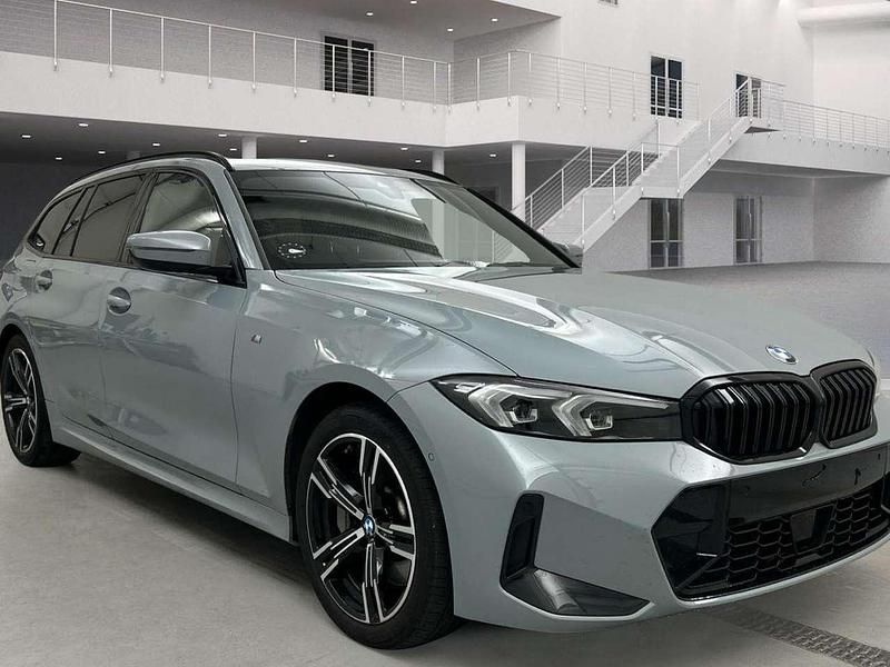 Usata BMW 330 M Sport 245 CV (180 kW) 2025 Brooklyn grey Station wagon