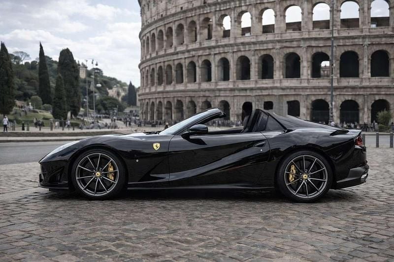 Usata Ferrari 812 829 CV (609 kW) 2023 Other Cabrio