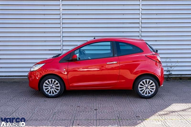 Usata Ford Ka Titanium 69 CV (50 kW) 2015 Race red Utilitaria