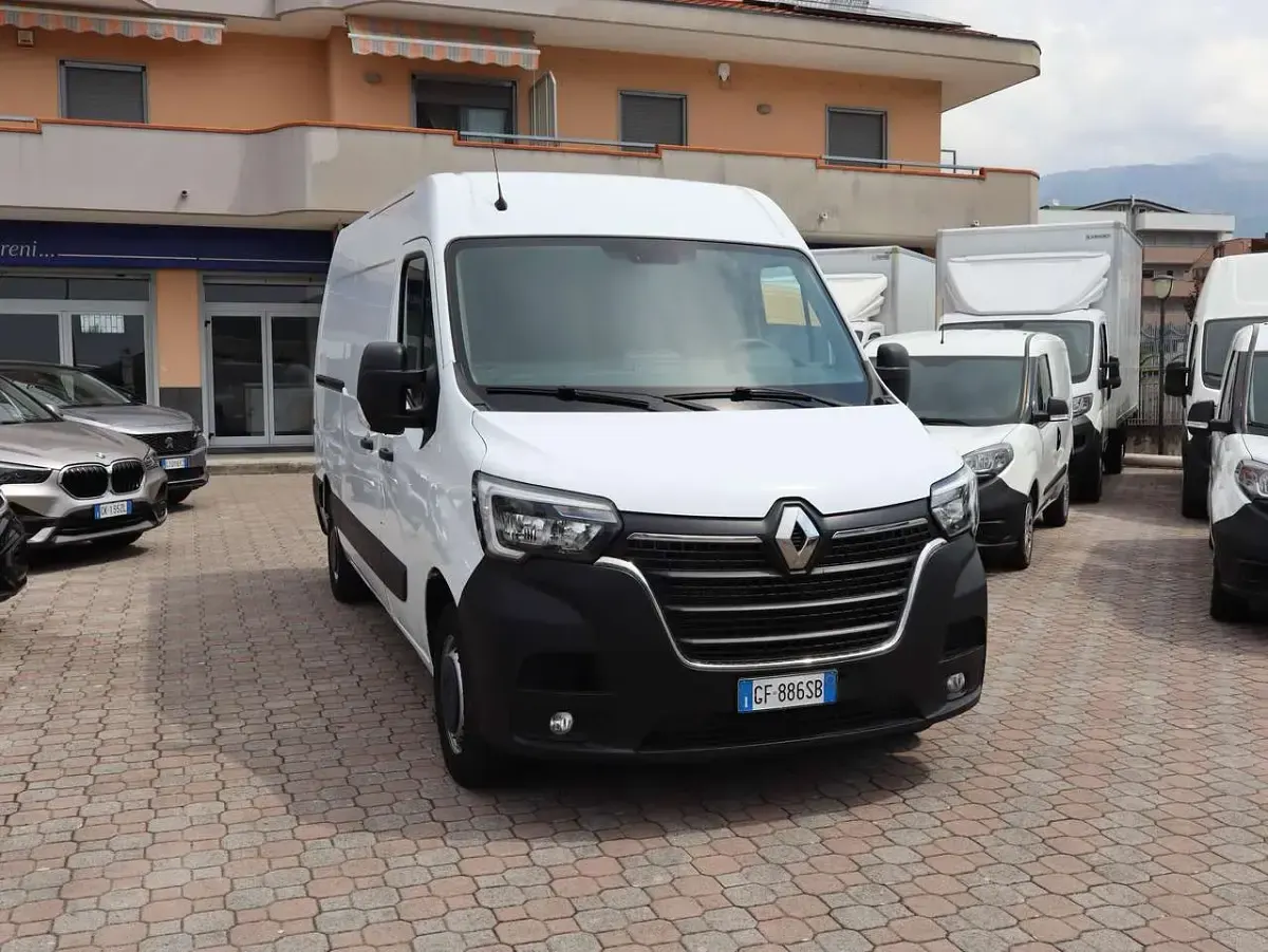 Usata Renault Master 135 CV (99 kW) 2021 Bianco Monovolume